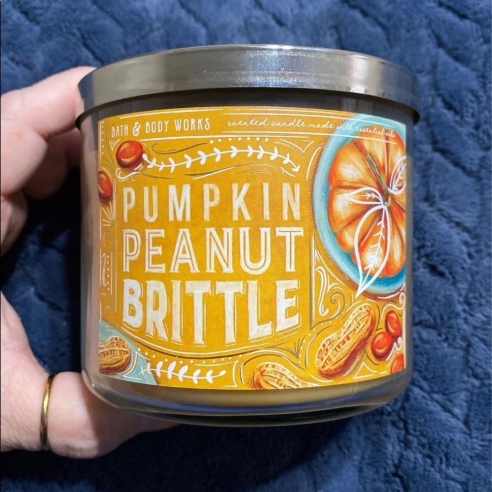 Brand new BBW 3 wick